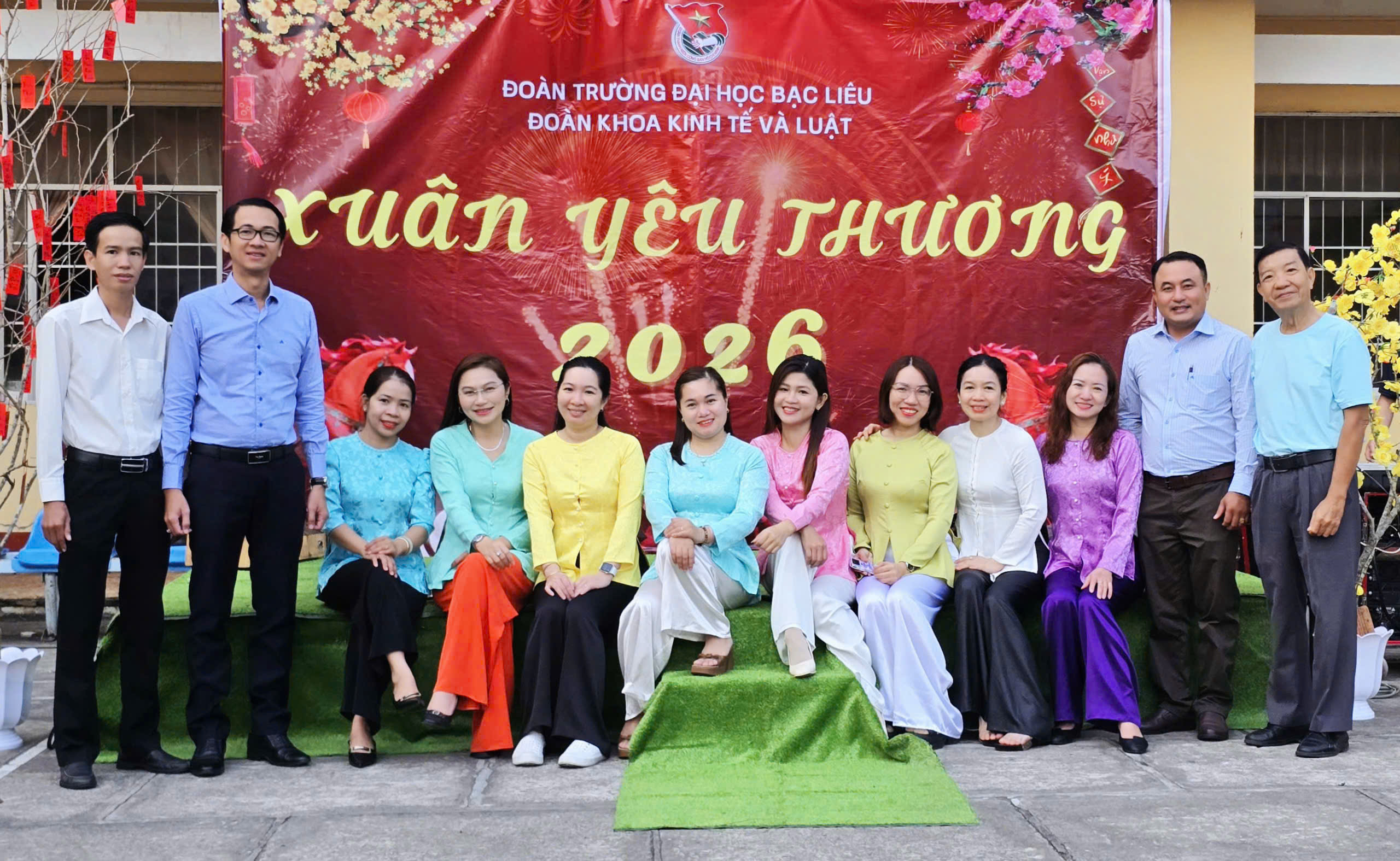 KHOA KINH TẾ VÀ LUẬT TỔ CHỨC CHƯƠNG TRÌNH "XUÂN YÊU THƯƠNG" NĂM 2026